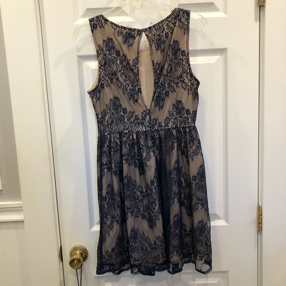 Lace Mini Dress - Picture 2 of 8